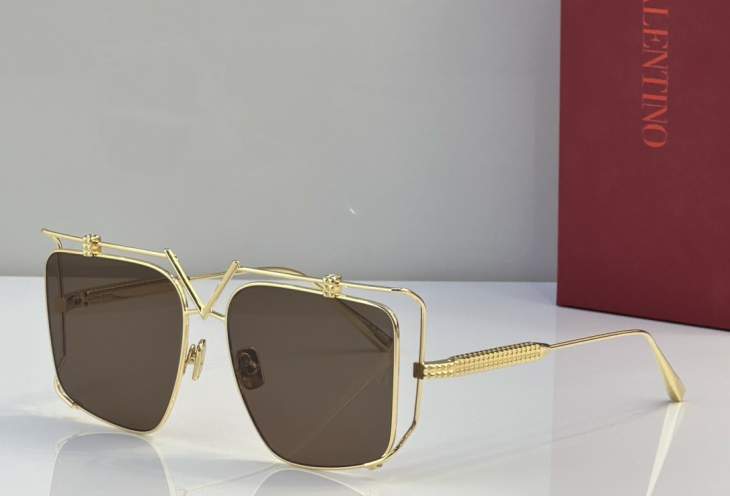 Picture of Valentino Sunglasses _SKUfw65111973fw